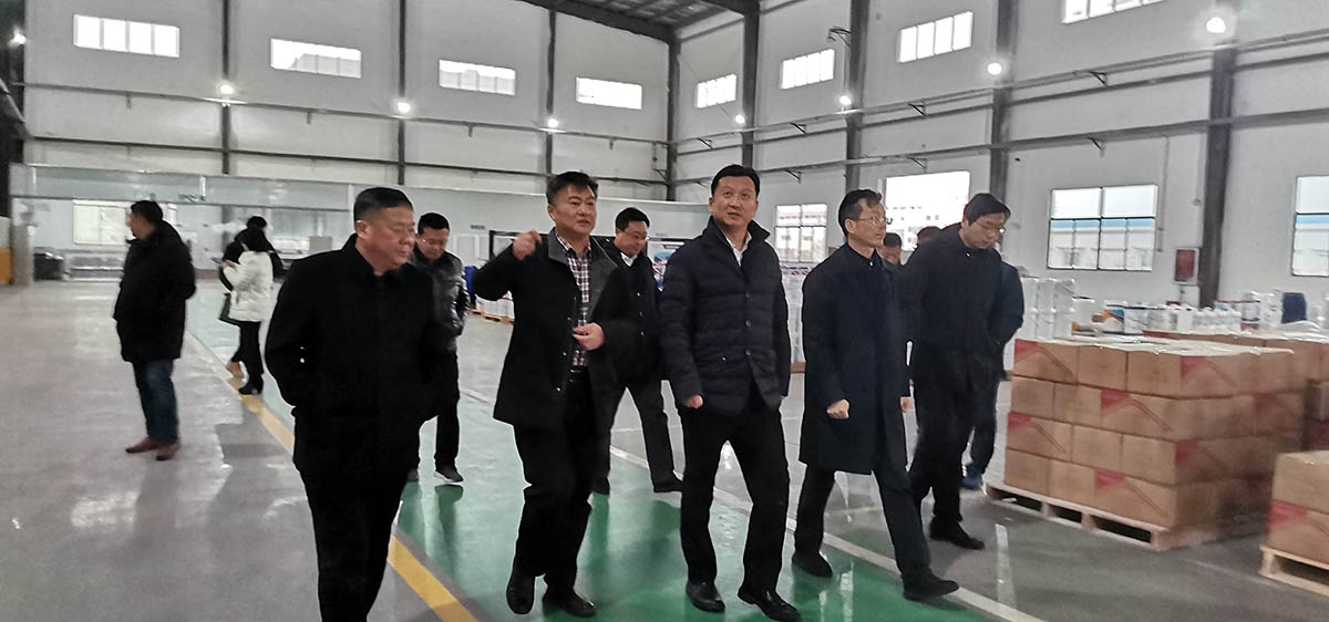 南昌市委常委、副市長肖云一行到 萬華公司調研指導工作